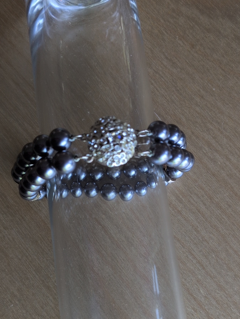 TCA Vintage Faux Pearl Bracelet With Sterling And Rhinestone Clasp 8 Inches